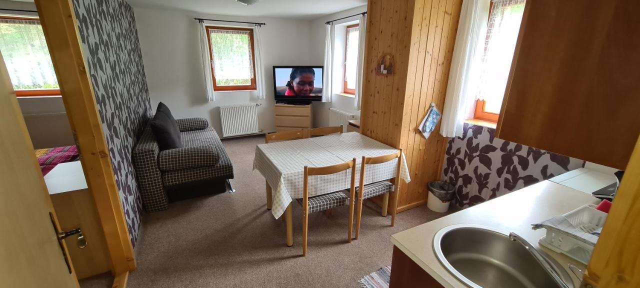 Apartmany Pony Ludvikov Luaran gambar