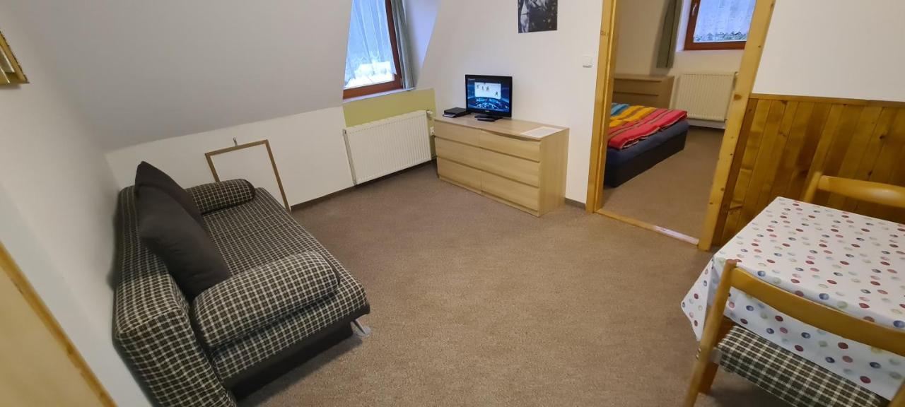 Apartmany Pony Ludvikov Luaran gambar